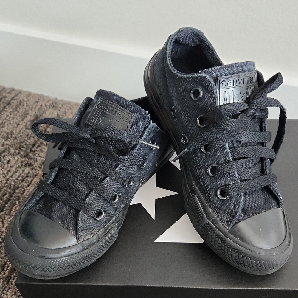 Converse Kids Black Sneakers Size 11